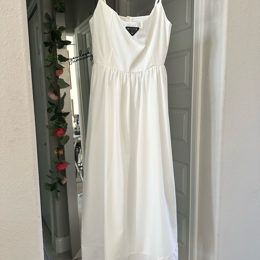 FASHION White Maxi dress size L fits like a medium